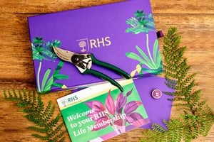 RHS Life membership pack