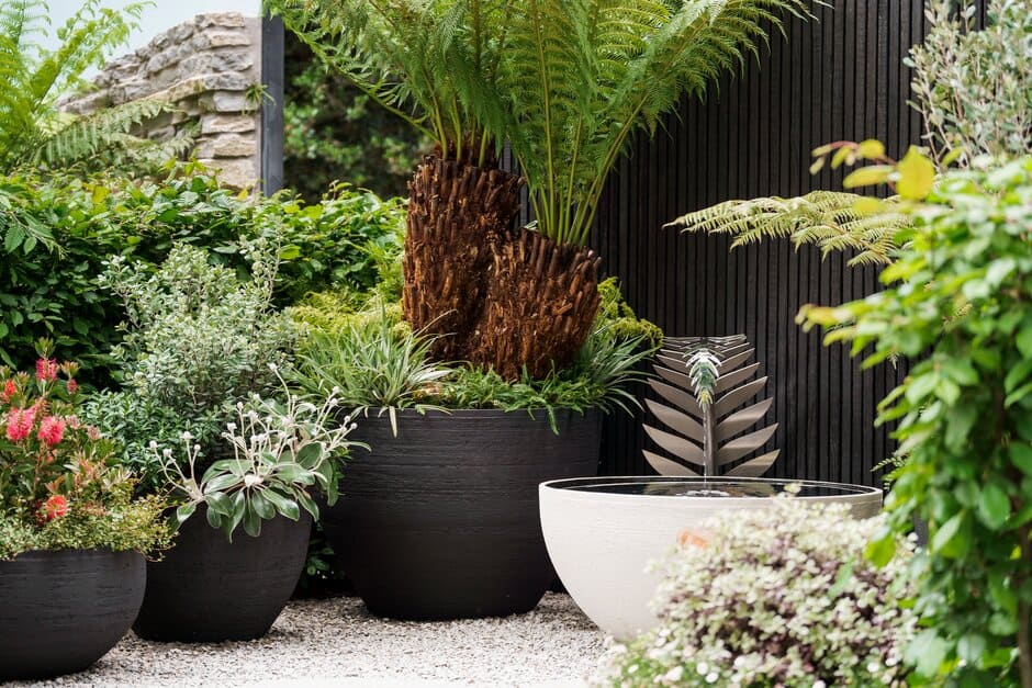 Outdoor pots deals and planters